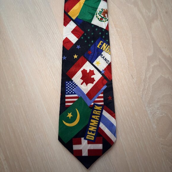 Fratello - United Nations Necktie - Picture 2 of 5